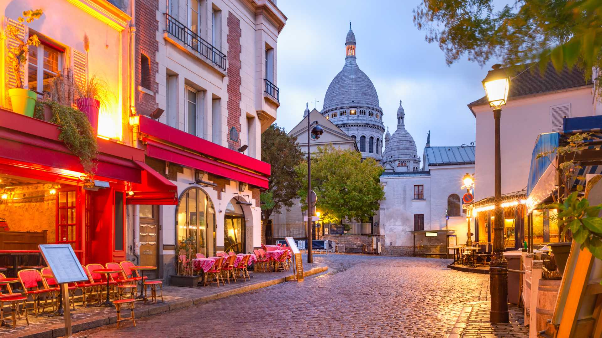 Evening bistro in Paris