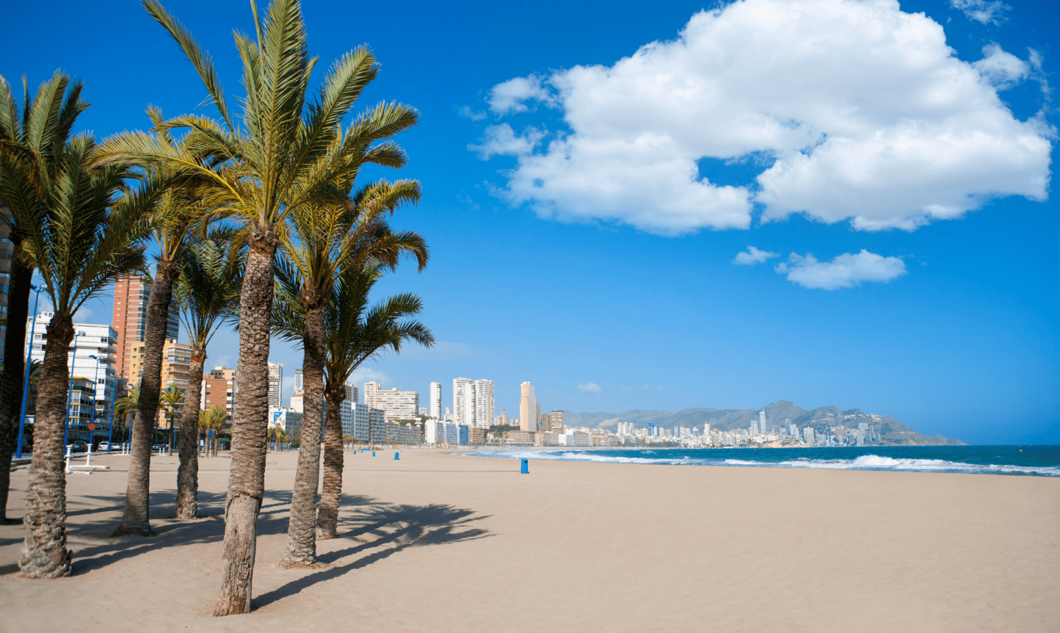 easyJet release Alicante/Paris summer 2024 flights