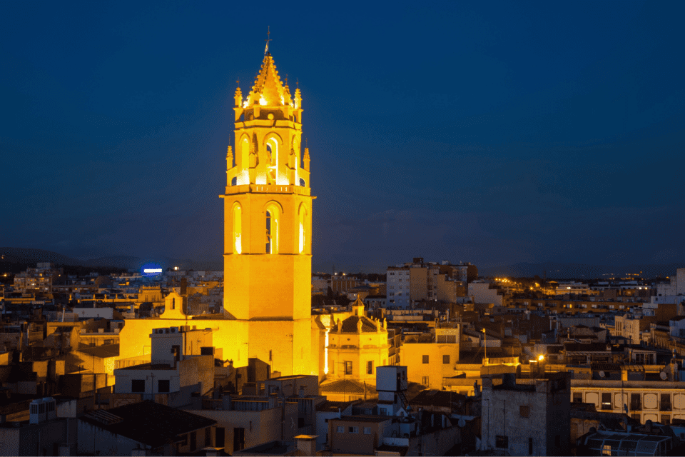 Reus Cathedral at night